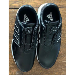 Golf shoes for men